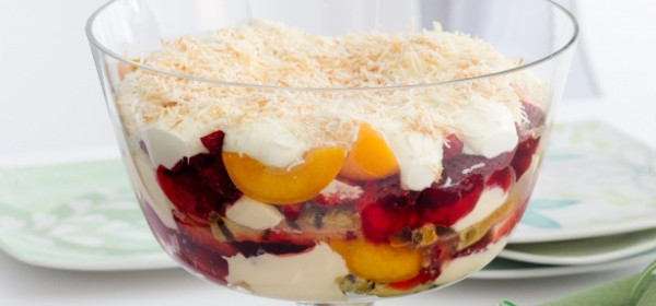 TRIFLE DE CEREZAS Y DURAZNOS AL OPORTO