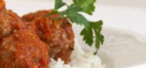 ALBONDIGUITAS DE TERNERA CON SALSA FILETTO